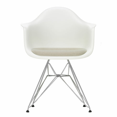 Cadeira de Braços em Plástico Eames DAR / Assento em Tecido / Base Cromada